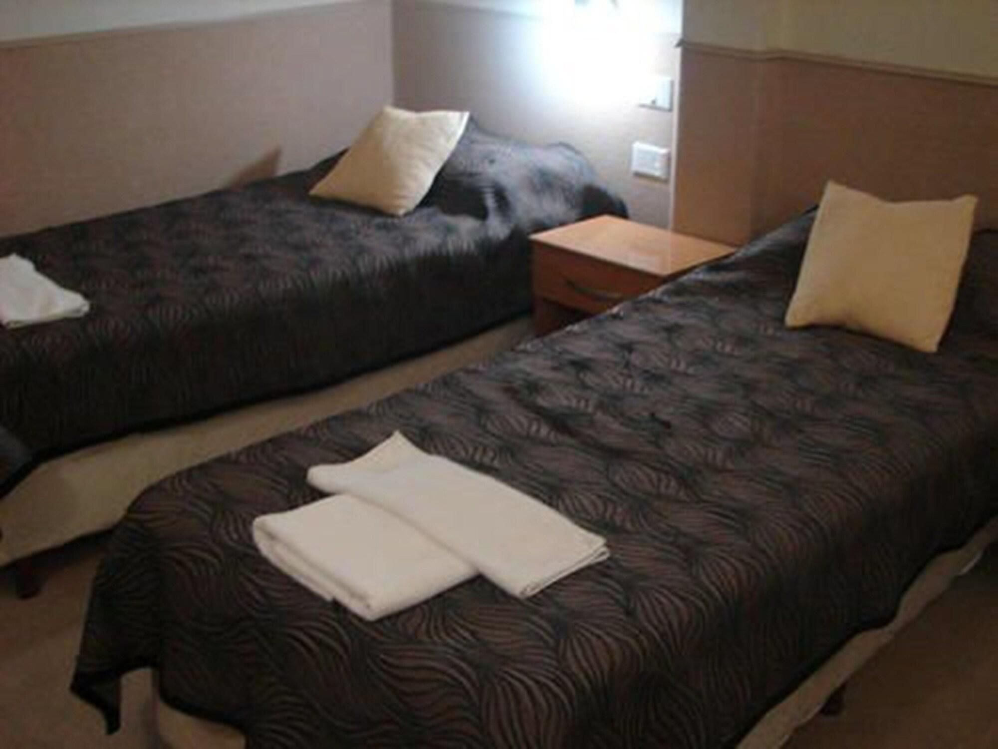 Cheltum Hotel Trelew Exterior photo