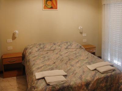 Cheltum Hotel Trelew Exterior photo